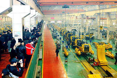 “國之重器 山推行”—— 2014山推系列產(chǎn)品全面升級活動正式啟動